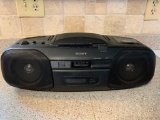 Sony CFD-8 CD & Cassette Player