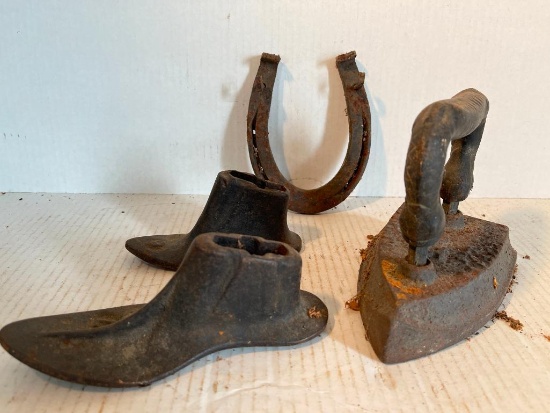 4 Piece Cast Iron Lot Incl Horseshoe, Sad Iron & Shoe Lass