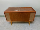 Magnavox Stereophonic, High Fidelity, Console Record Player Working!