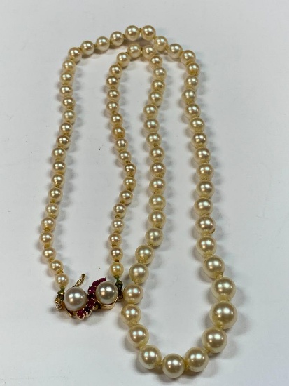 14k Gold Graduated Pearl Necklace w/Ruby Clasp