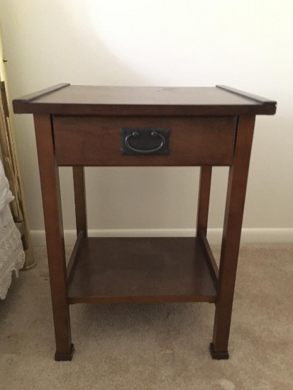 Side Table w/1 Drawer