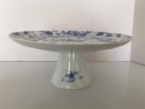 Blue & White Floral Cake Plate by Coppenhagen