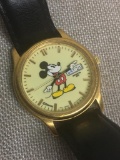 Men's Seiko Mickey Mouse Calendar Wristwatch