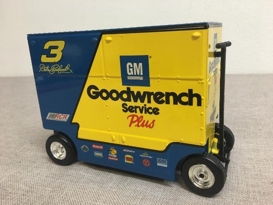 GM Goodwrench Service Plus Metal Bank