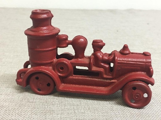 Vintage Cast Iron Fire/Engine Pump Truck by Hubley