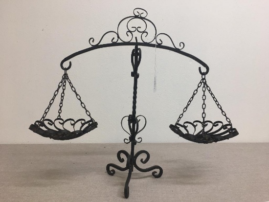 Metal "Scale of Justice" Stand