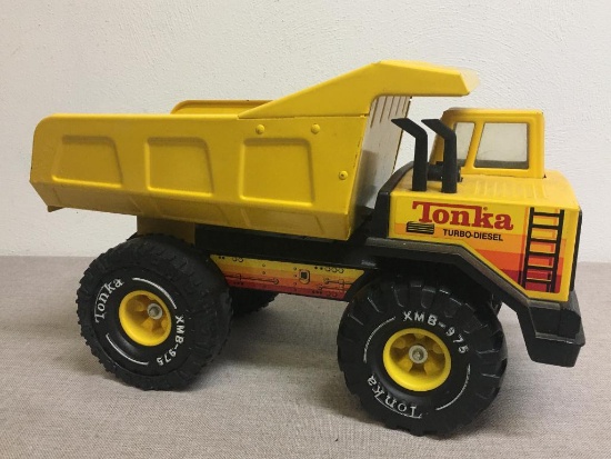 Vintage Metal Tonka Dump Truck w/Moving Bed
