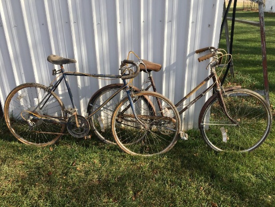 Huffy Sun Country 3 Speed and Huffy Se 10 Speed Bikes