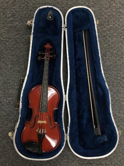 Glaesel 1/4 Size Violin from Rental Fleet in Case with Bow