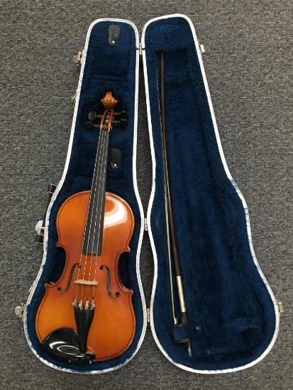 Glaesel Jr Viola in Case with Bow from Rental Fleet