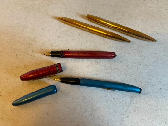 Group of Four Vintage Pens, Includes Windsor Pens and Two Fountain Pens