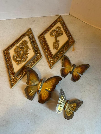 Vintage Plastic Decor items and Small Metal Butterfly Wall Decorations