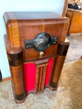 Antique Zenith Radio