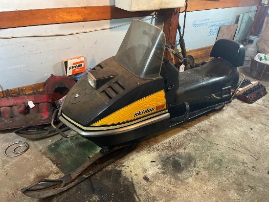 Vintage 1973 Olympique Bombardier 400 E Skidoo Snowmobile