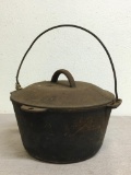 Cast Iron Pot w/Handle