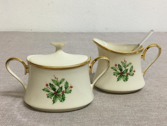 Lenox Holiday Cream/Sugar Bowl with Spoon