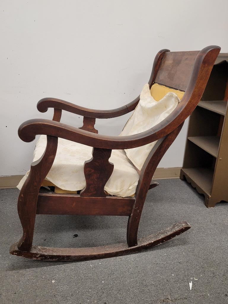 Vintage Oversized Wooden Rocking Chair Proxibid