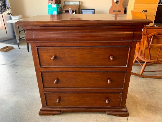 Short Chest of Drawers