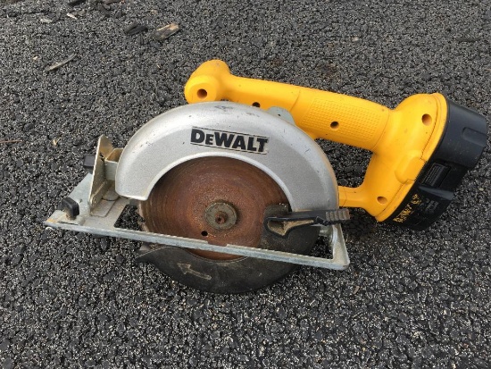 Dewalt Cordless Saw DW939