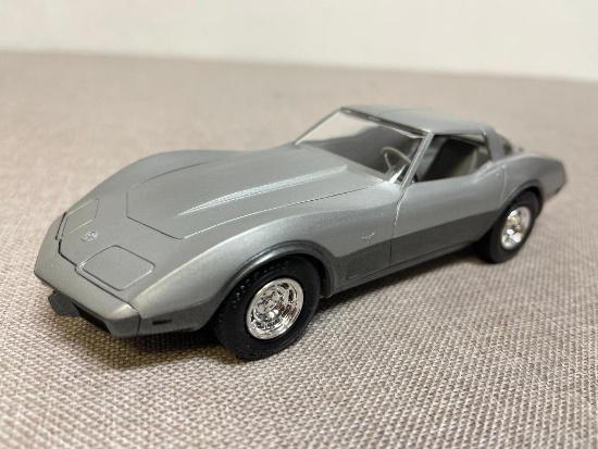 1978 Two Tone Silver Chevrolet Corvette Plastic Scale Model Car