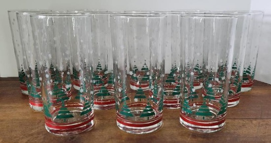 Set of 12 Vintage Libbey Holiday Winterland Drinking Glasses