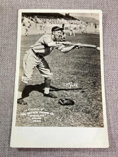 1939 Orcajo Cincinnati Reds Postcard - Linus Frey