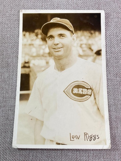 1939 Orcajo Cincinnati Reds Postcard - Lew Riggs