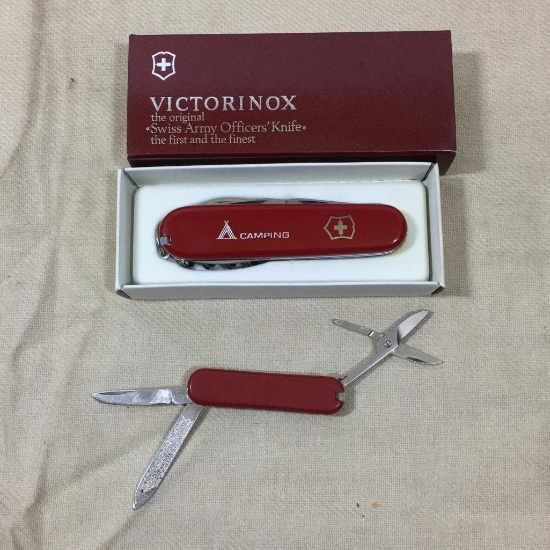 Two Utility Knives Incl Victorinox Swiss Army Knife - New in Box