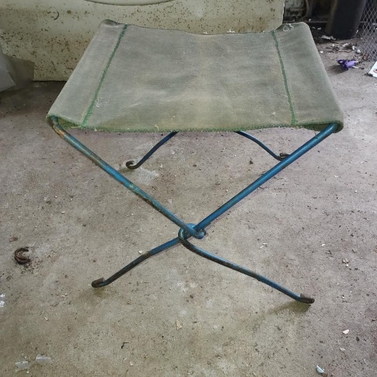Metal Framed Folding Camp Chair w/Canvas Seat (Garage)