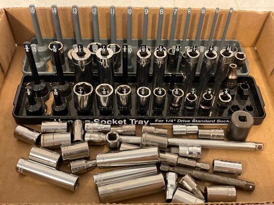 Mixed Group of 1/4" Standard and Metric Sockets