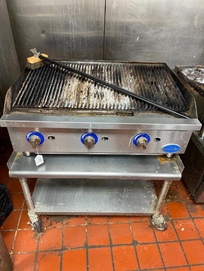 Globe Gas Charbroiler w/36" Rolling Stand