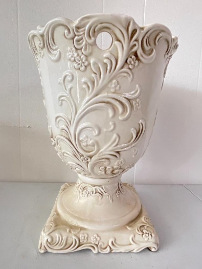 Porcelain Inarco Vase E-3195