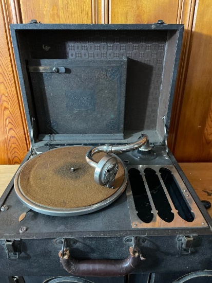 Antique Silvertone Deluxe Portable Phonograph Record Player