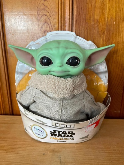 Star Wars Baby Yoda Figure