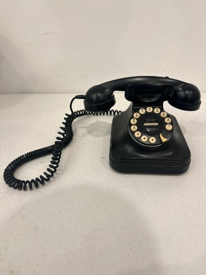 Reproduction Phone with Push Buttons