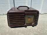 Zenith, Bake-lite Table Top Radio