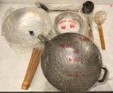 A Wok with all Accesories,