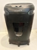 Staples Hi-Speed Paper Shredder, Model SPL-TXC16HSA, Working!