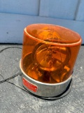 Federal Sign and Signal Corp. Model 14, Roof Top, Yellow Light