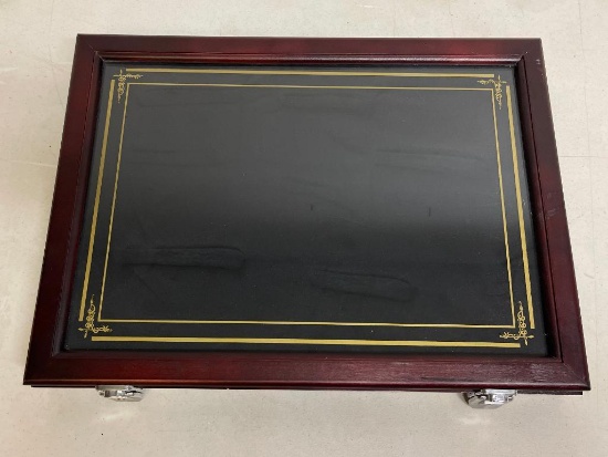 Knife Display Case