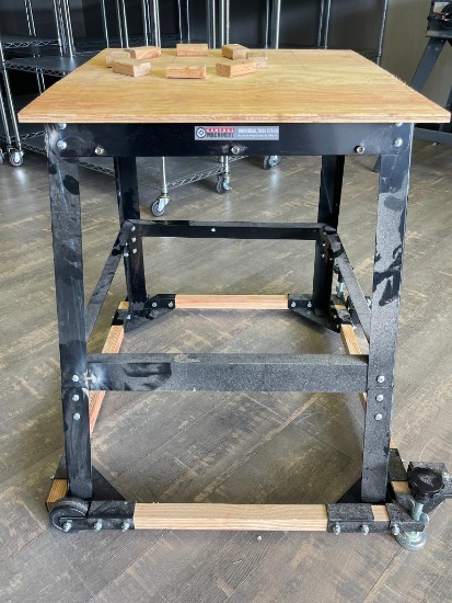 Central Machinery Universal Tool Stand