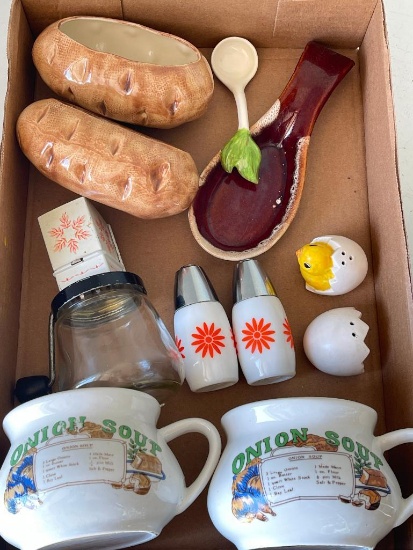 Vintage Kitchen Lot