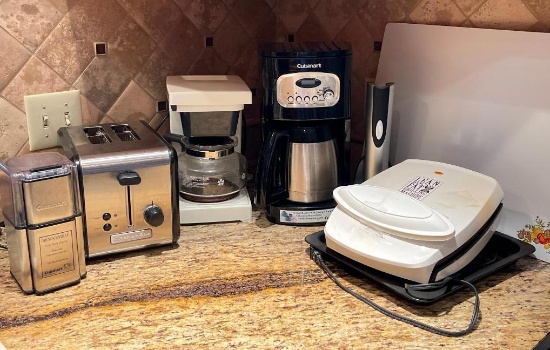 Kitchen Appliances Lot
