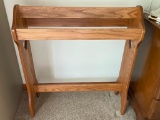 Wooden Country Quilt Stand