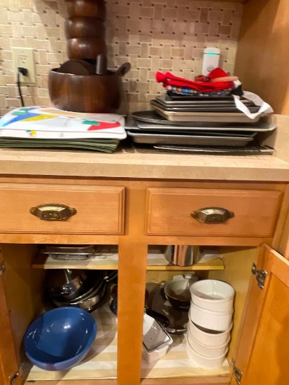 Kitchen Counter and Cabinet Lot