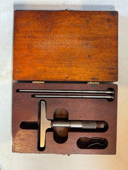 Lufkin No. 513 Machinist Micrometer Depth Gauge Tool with Wood Case