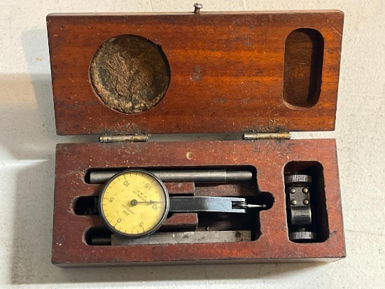 Machinist Lathe Mill Dial Indicator in Box