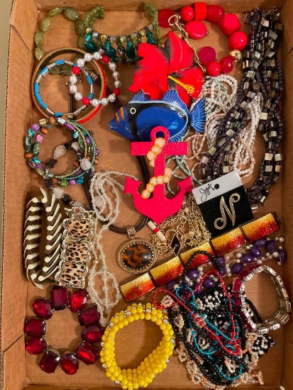 Vintage Costume Jewelry Lot