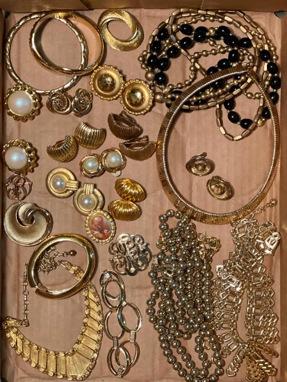 Vintage Costume Jewelry Lot