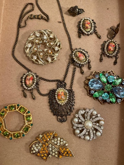 Vintage Costume Jewelry Lot
